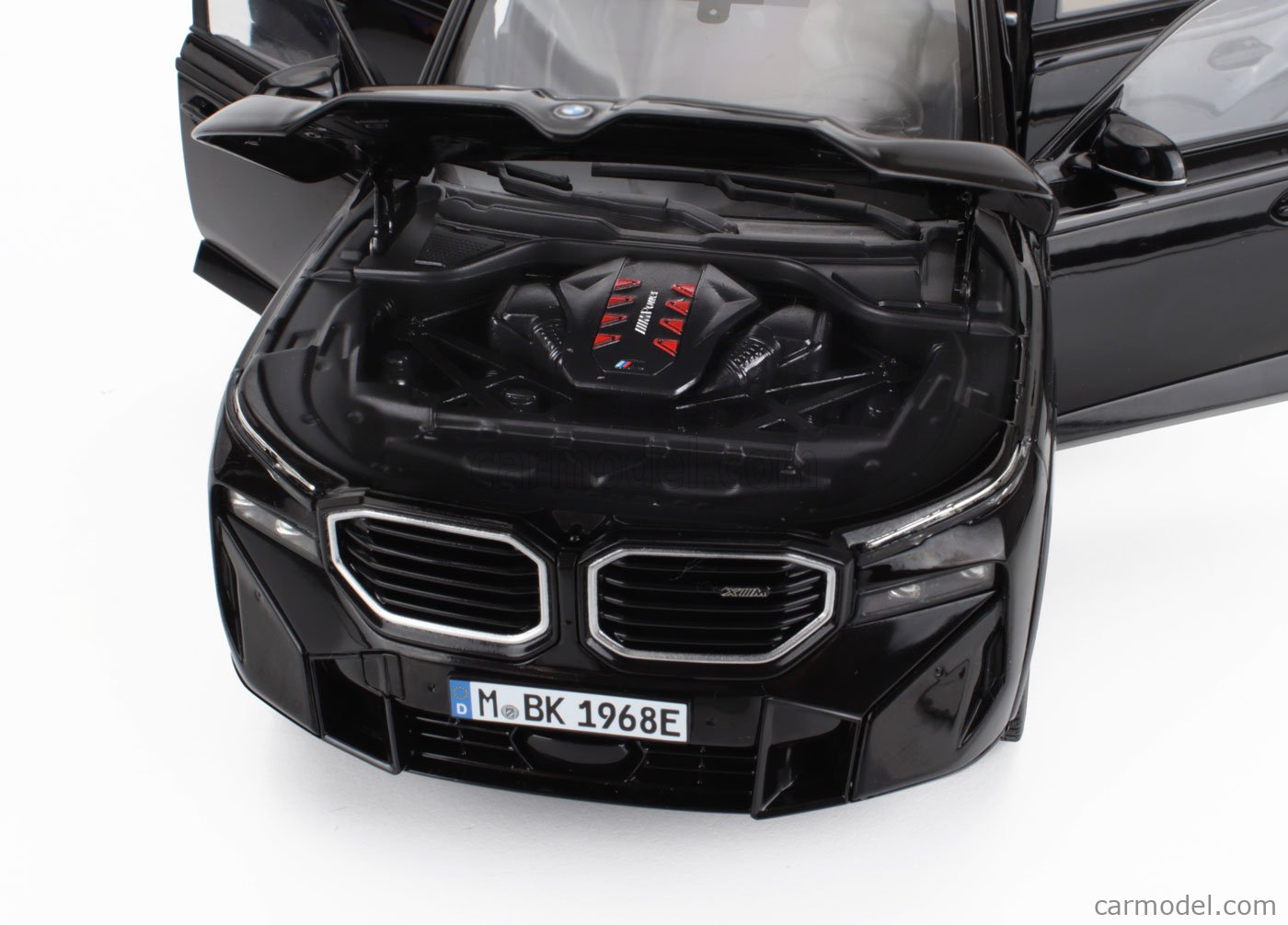 BMW Miniatur XM, 1:18 (all black)