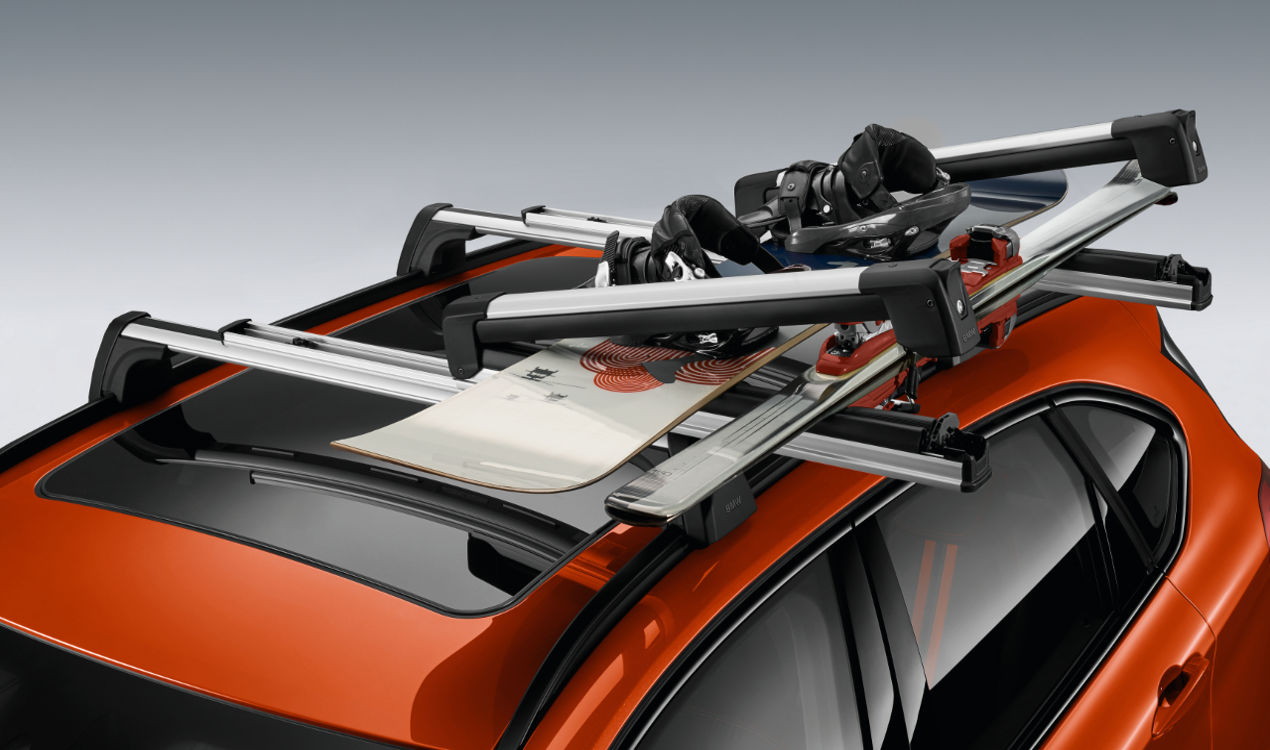 BMW Ski- und Snowboardhalterung seitlich ausziehbar