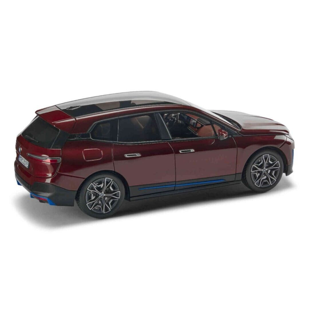 BMW Miniatur iX 1:18 (dunkel rot met)